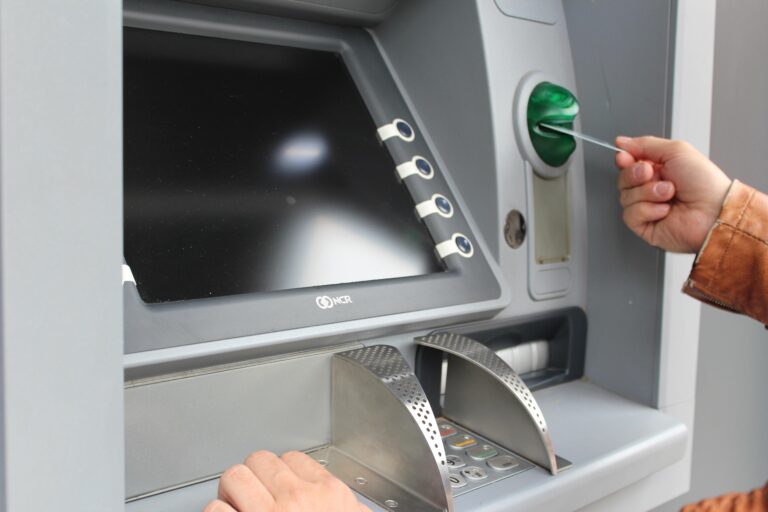 En Yakın Para Çekme ATM'si Nasıl Bulunur?